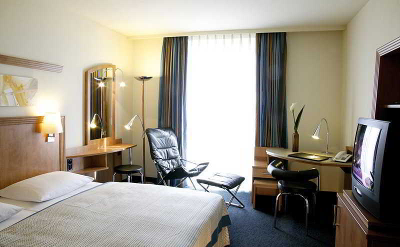 Nh Hamburg Horner Rennbahn Hotel Bagian luar foto