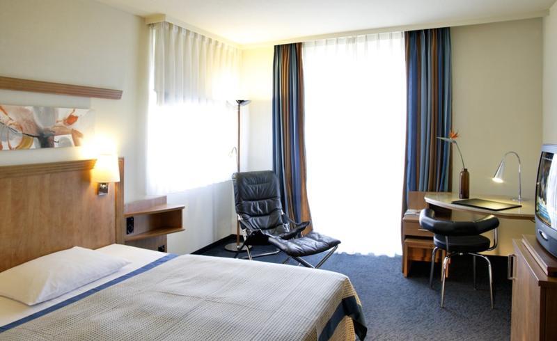 Nh Hamburg Horner Rennbahn Hotel Bagian luar foto